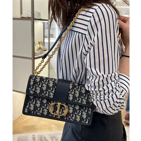 dior 30 montaigne flap chain bag|Dior 30 montaigne east west.